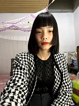 andymi1 from StripChat is Freechat