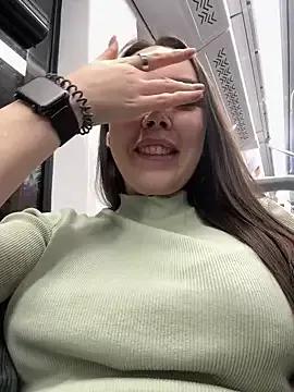 Naked Room Asian_Asami 
