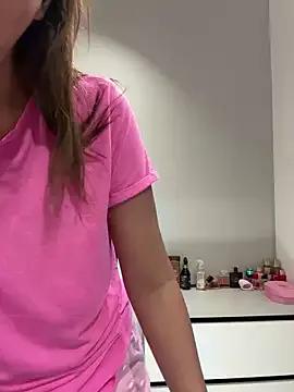 BelleSkye from StripChat