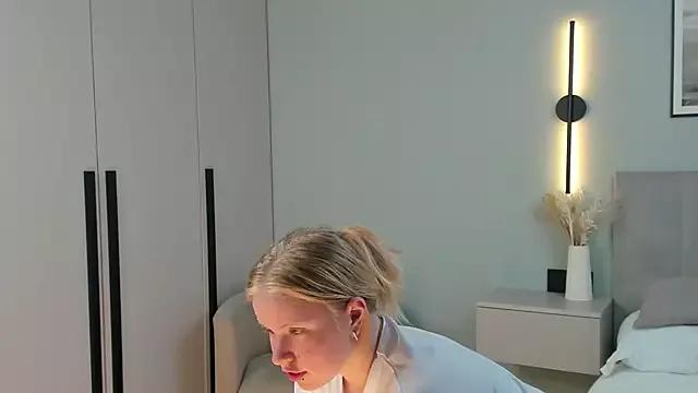BellKinkle from StripChat is Freechat