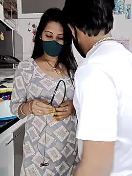 Naked Room Best-Couple 