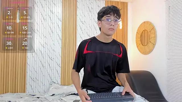 billie_jr from StripChat is Freechat