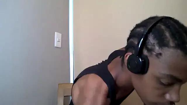 BlackBullTitus from StripChat is Freechat