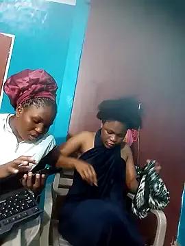 BlondieBitch from StripChat is Freechat