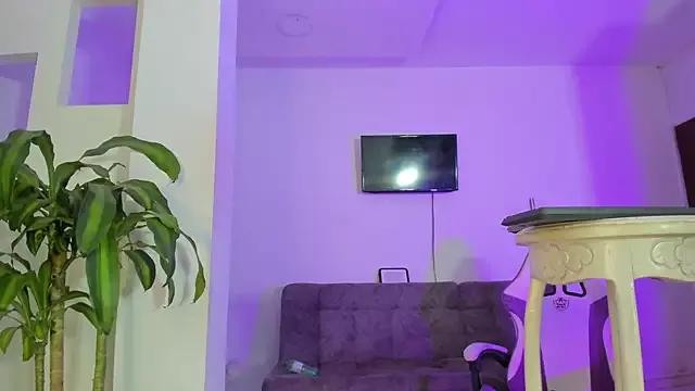 BunnyHotsx from StripChat