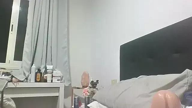 Naked Room canariamorbosa 