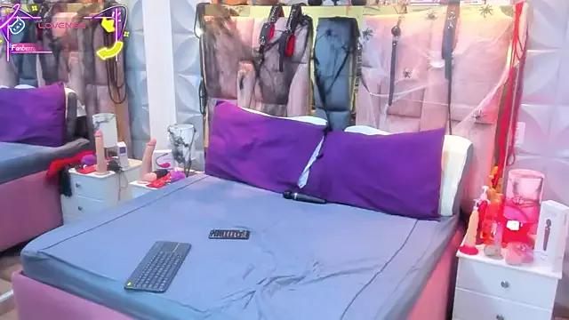 Naked Room Charlotte_Landry__ 