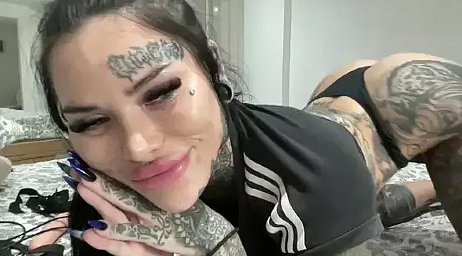 Naked Room claudiacvc95 