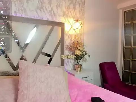 Naked Room Cristall_ravven 