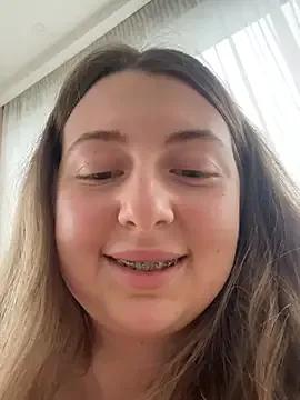curvyflawless from StripChat is Freechat