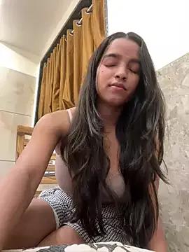 Naked Room Cute-Sakhi 