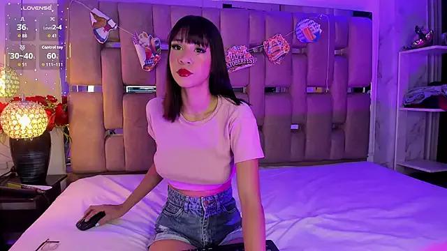 Naked Room DollyMae_ 