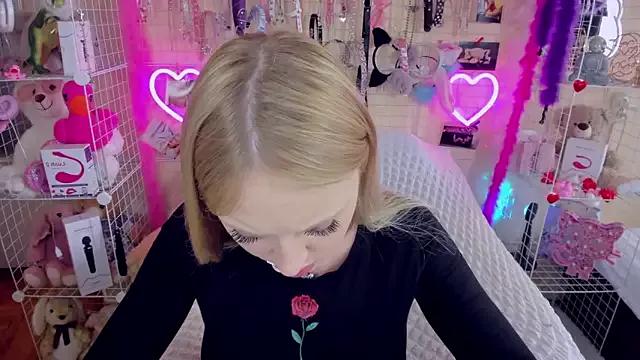 ElinOceanX from StripChat is Freechat