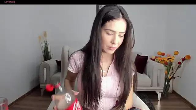 Emmapmg from StripChat