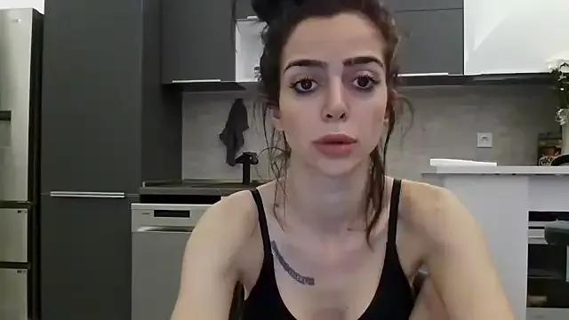 exotic_brunettee from StripChat is Freechat