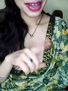 Fair-magic-woman from StripChat is Freechat