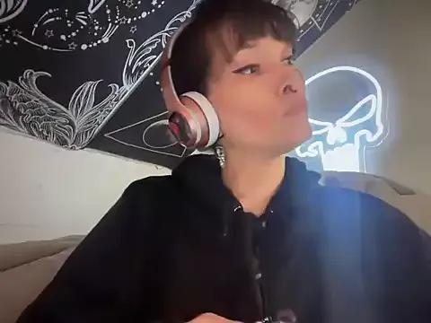FRRANNKIE from StripChat