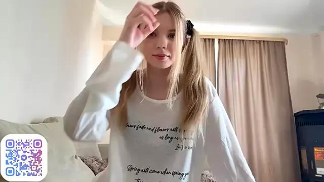 FruityXo from StripChat
