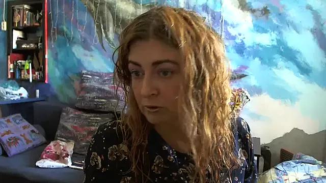 Helen1974 from StripChat