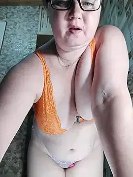 Holly-69 from StripChat