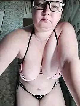 Holly-69 from StripChat
