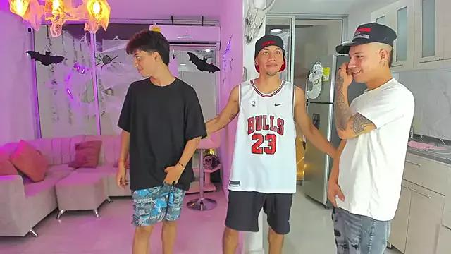 Naked Room Houseofwarrios 