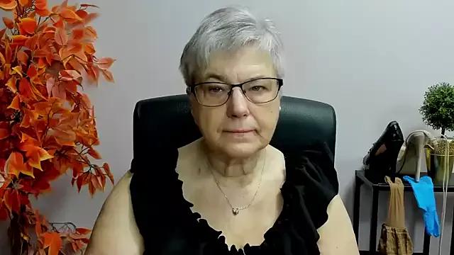 IrisDream from StripChat