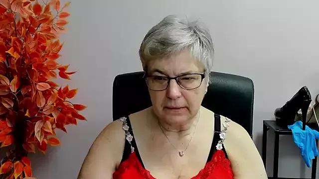 IrisDream from StripChat