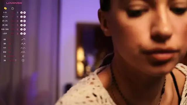 Naked Room ItalianGirl 