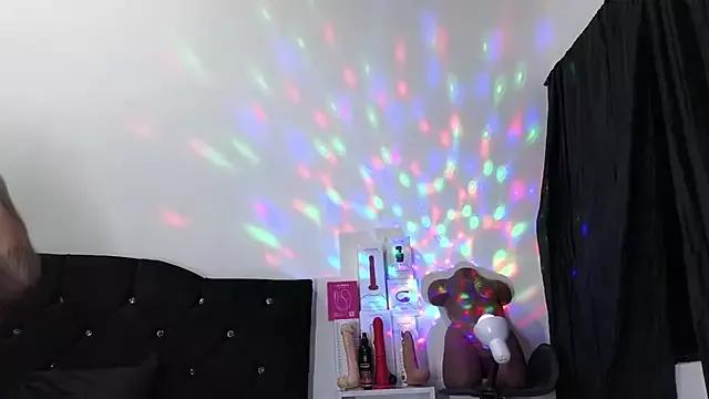 Naked Room john_cartter1 