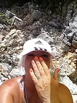 Naked Room Juliana60 