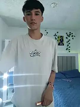 Naked Room JULLIAN_ 