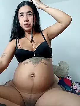 Naked Room keira_tylor 