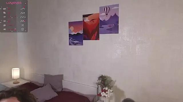 Naked Room Leya_Curly 