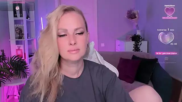 Libby_Nora from StripChat