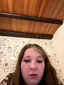 LittleChaosQueen from StripChat is Freechat