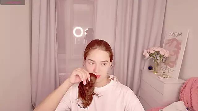 Naked Room LovelyJessie 