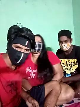 LoveOnStream from StripChat is Group