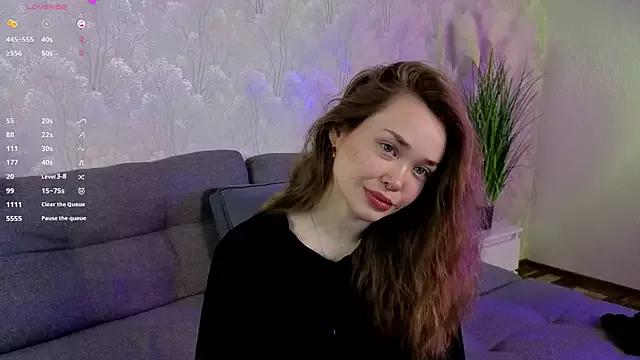 LunaBir from StripChat is Freechat