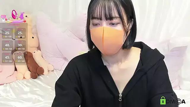 Naked Room maika08 