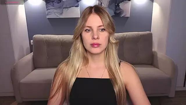 Naked Room MelanieBennett 