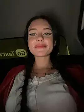 Naked Room Melissa_crazy 