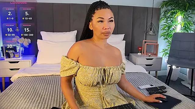 Naked Room Mia_stepMOM 