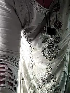 Naked Room Miss_lellela 