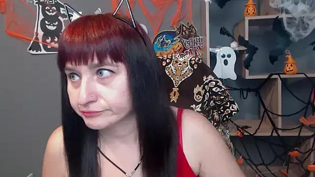 NinaFlawlees from StripChat is Freechat