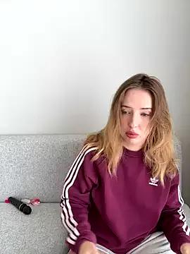 Naked Room Nura_n_Sarah 