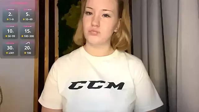 PandaFluff from StripChat is Freechat