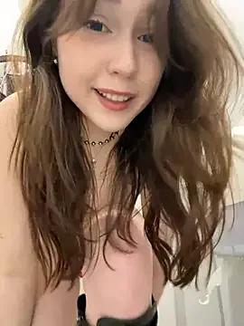 Naked Room Peachy_Dream 