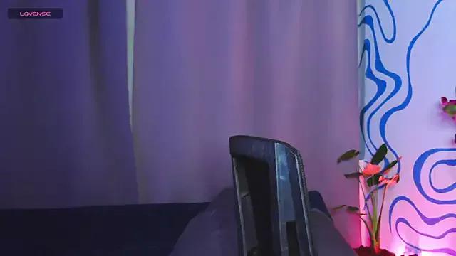 purple_em69 from StripChat