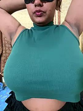 Pussycatstar from StripChat is Freechat